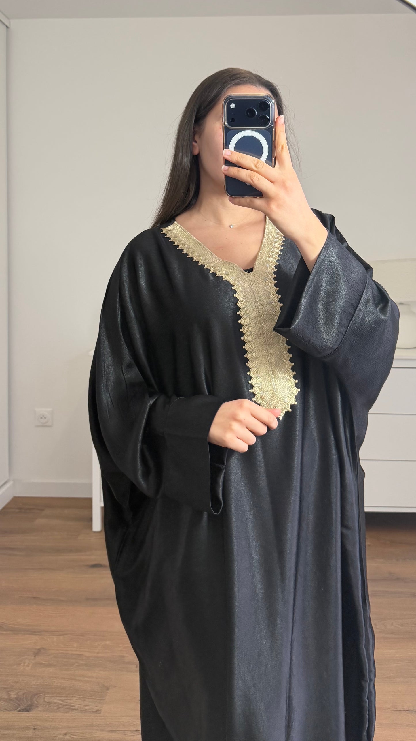 Robe Nour noir